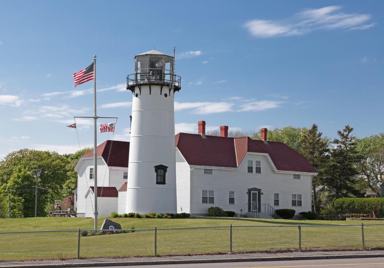 Old Harbor Inn Chatham Exterior photo